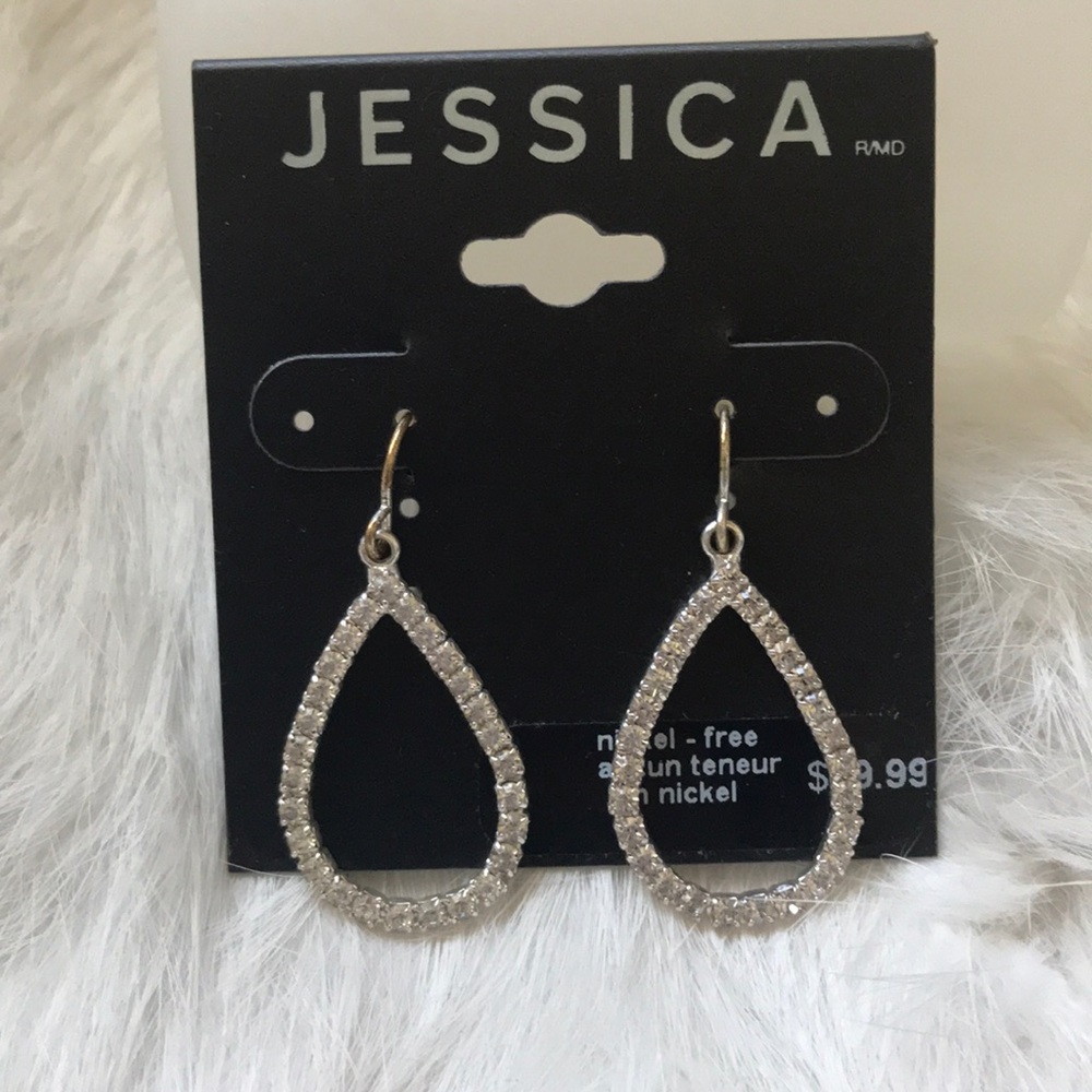 3/$25💎Loop silver diamond earrings